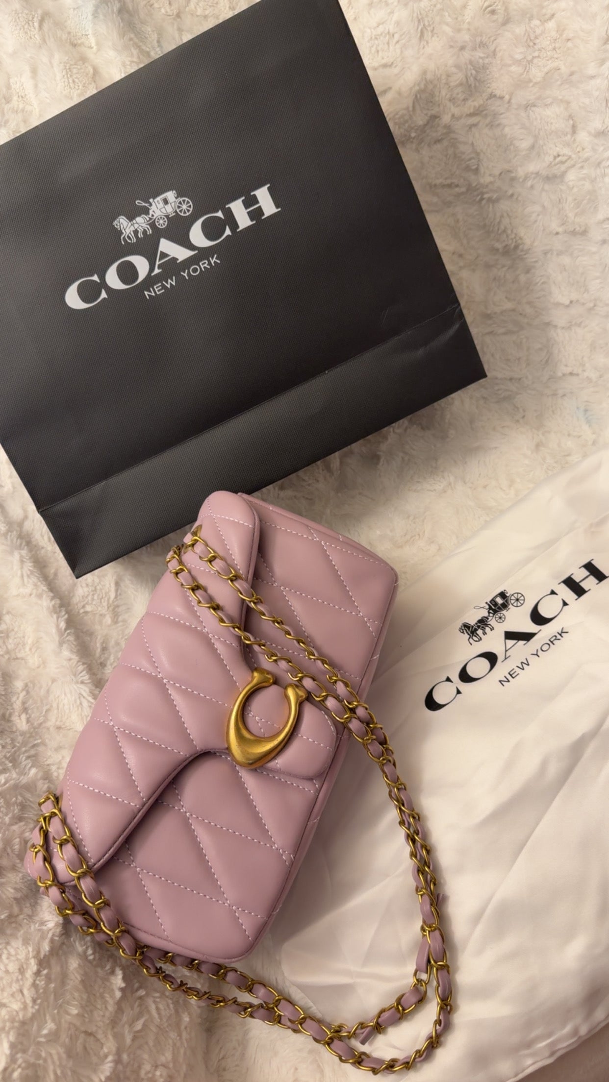 Lila Quilted Shoulder Bag with Gold Chain